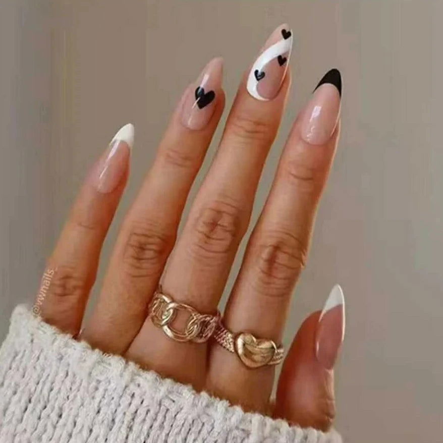 Almond B&W Hearty Nails - Press on Nails