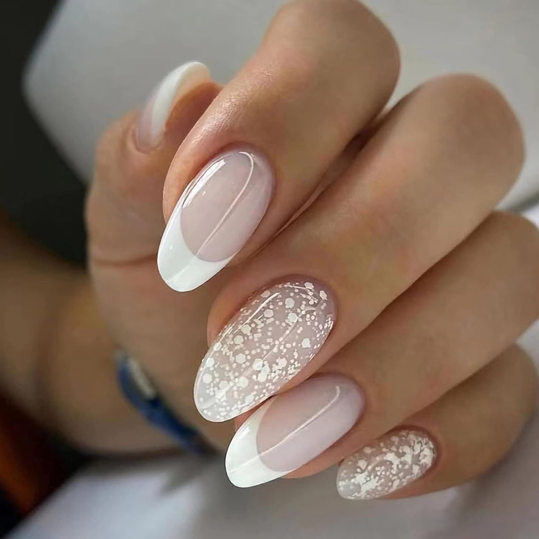 Almond Frosty Nails - Press on Nails