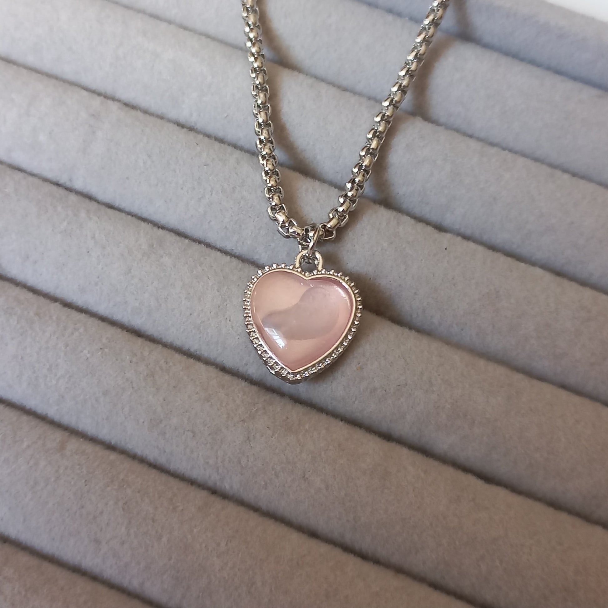 Rosé Pendants - 