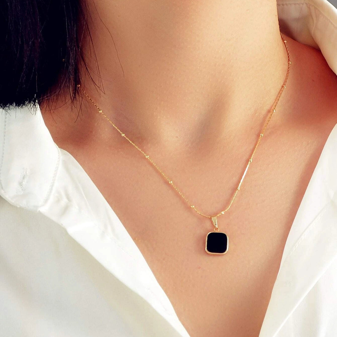 Shein Black & Gold Pendant - Necklaces