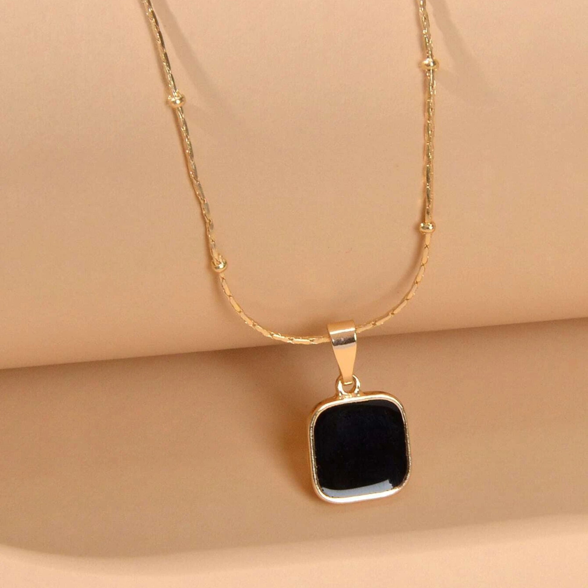 Shein Black & Gold Pendant - 
