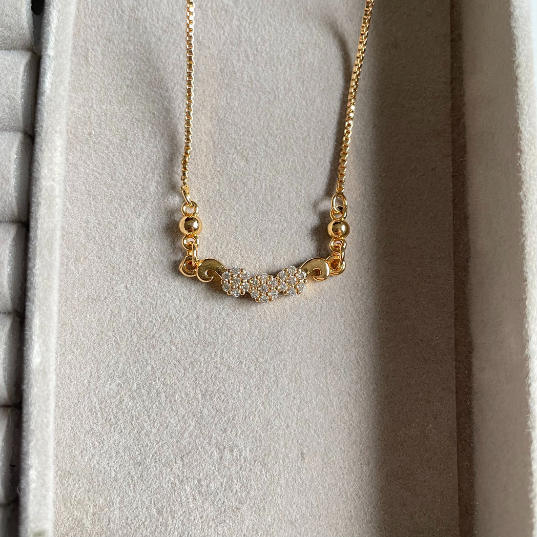 Tranquil Pendant | Tarnish-Free - Necklaces