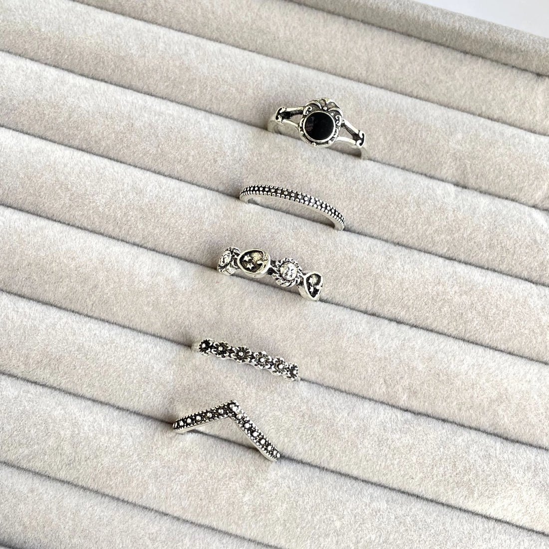 Vivenza Ring Set | Size 7.5