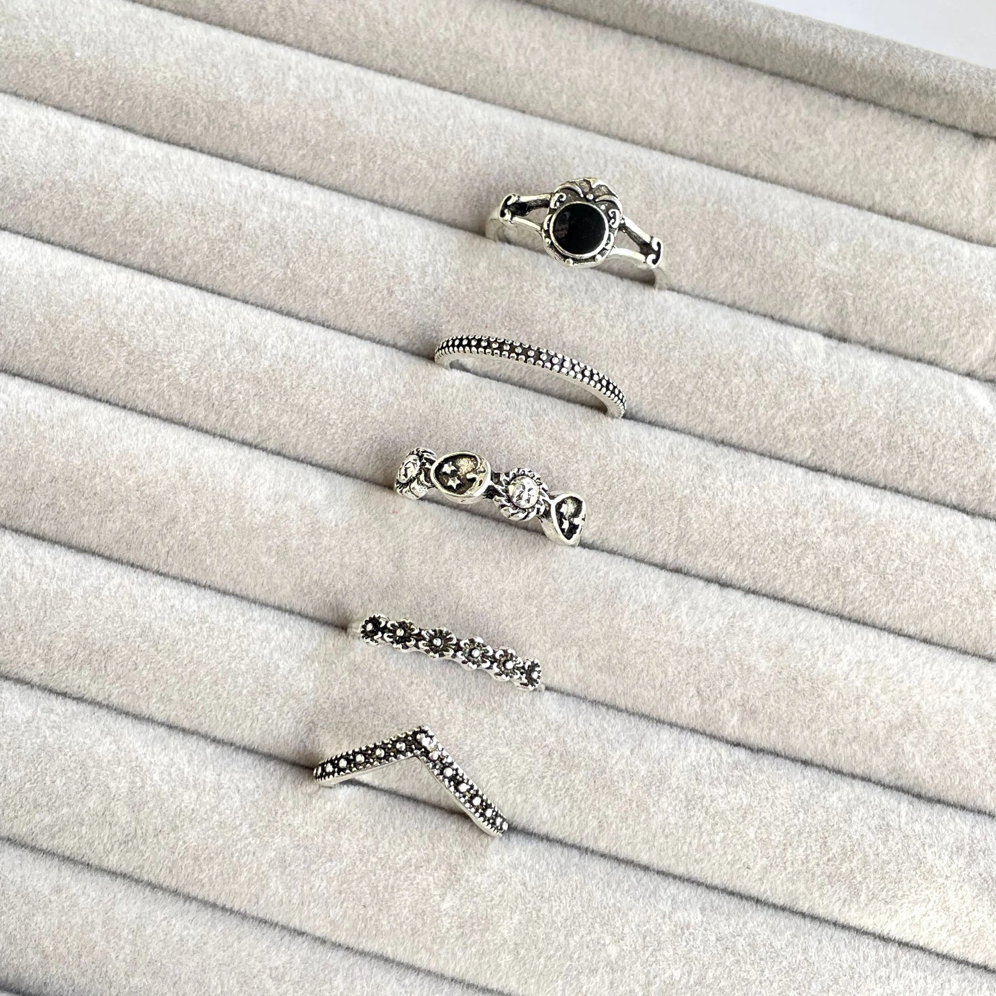 Vivenza Ring Set | Size 7.5