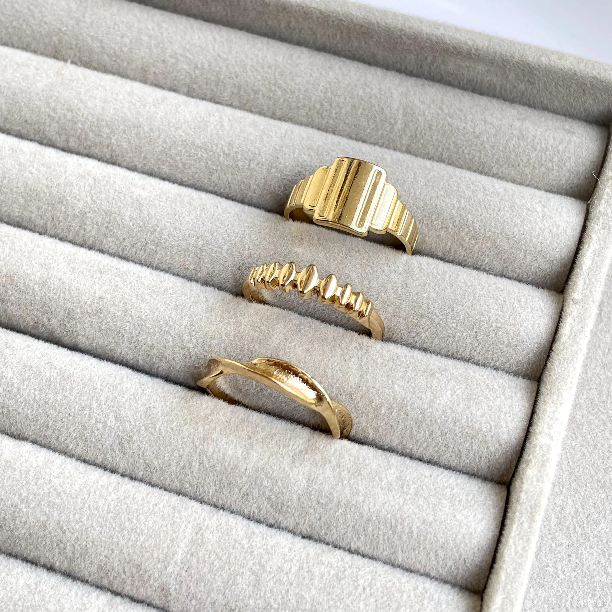 Delora Ring Set | Size 8