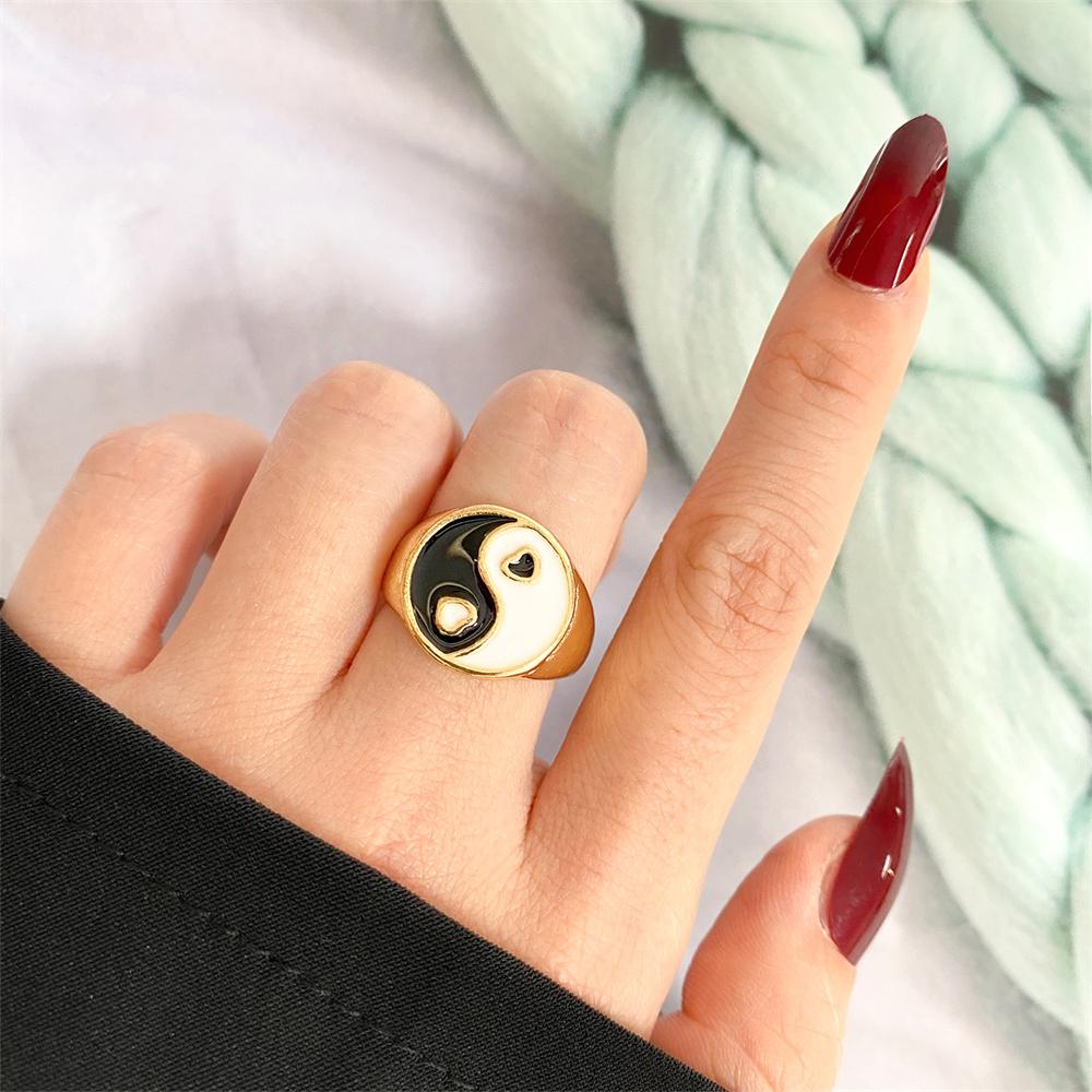 Black & White Yin Yang Ring | Size 8 - Rings
