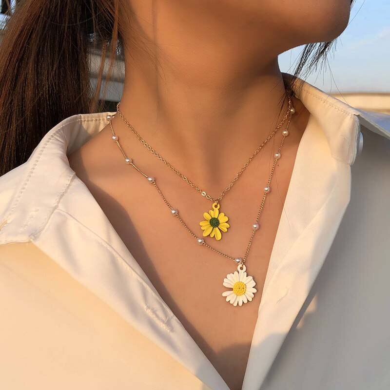 Daisy Necklace - Necklaces