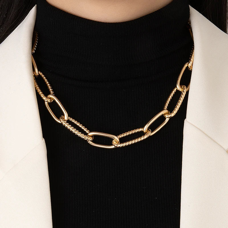 Golden Chunky Necklace - Necklaces